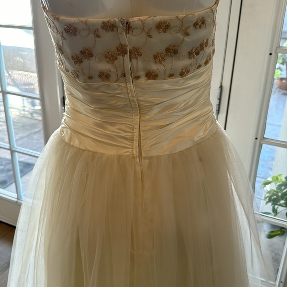 Jessica McClintock For Gunne Sak Strapless Ivory & Gold Tulle Dress Size 7/8 - Picture 6 of 14
